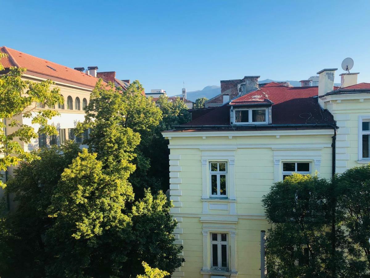 Golden Pearl - Jacuzzi Top Center Luxury Apartament Sofia